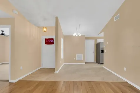 12 Delaware Avenue St Cloud FL 34769