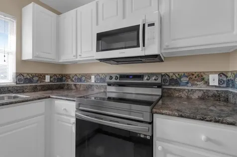 12 Delaware Avenue St Cloud FL 34769