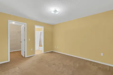 12 Delaware Avenue St Cloud FL 34769