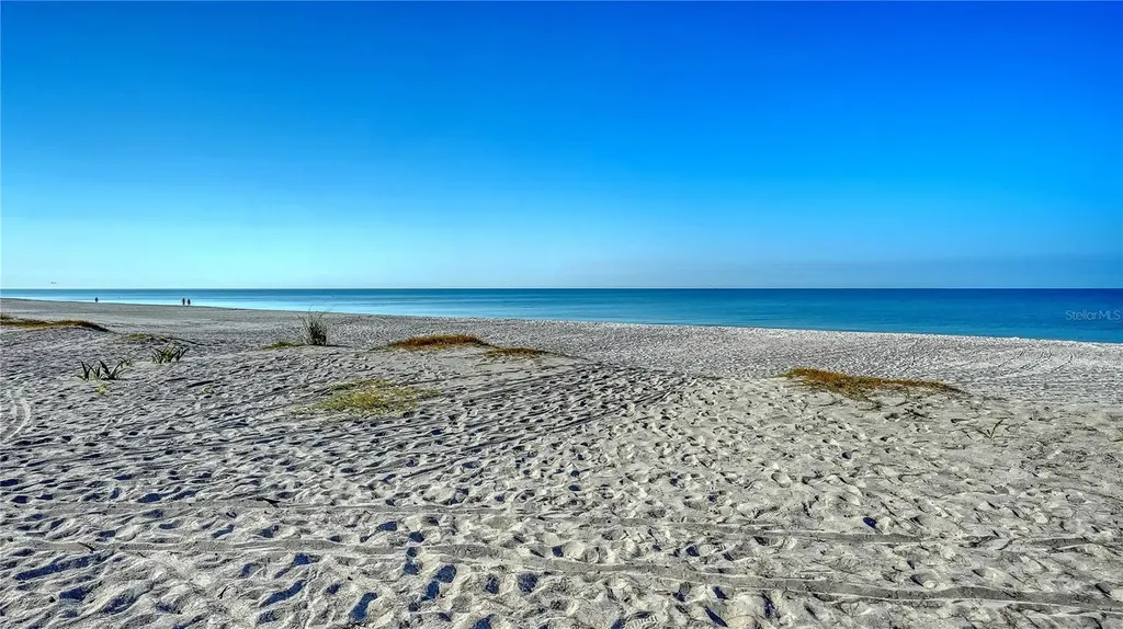 4235 Gulf Of Mexico Drive Longboat Key FL 34228