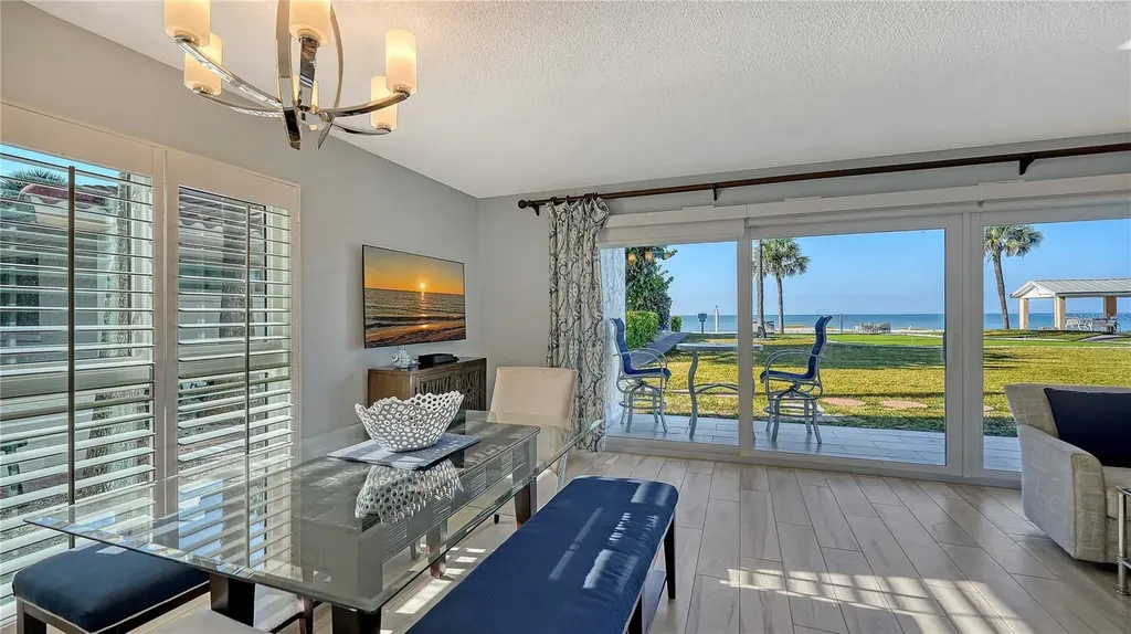 4235 Gulf Of Mexico Drive Longboat Key FL 34228