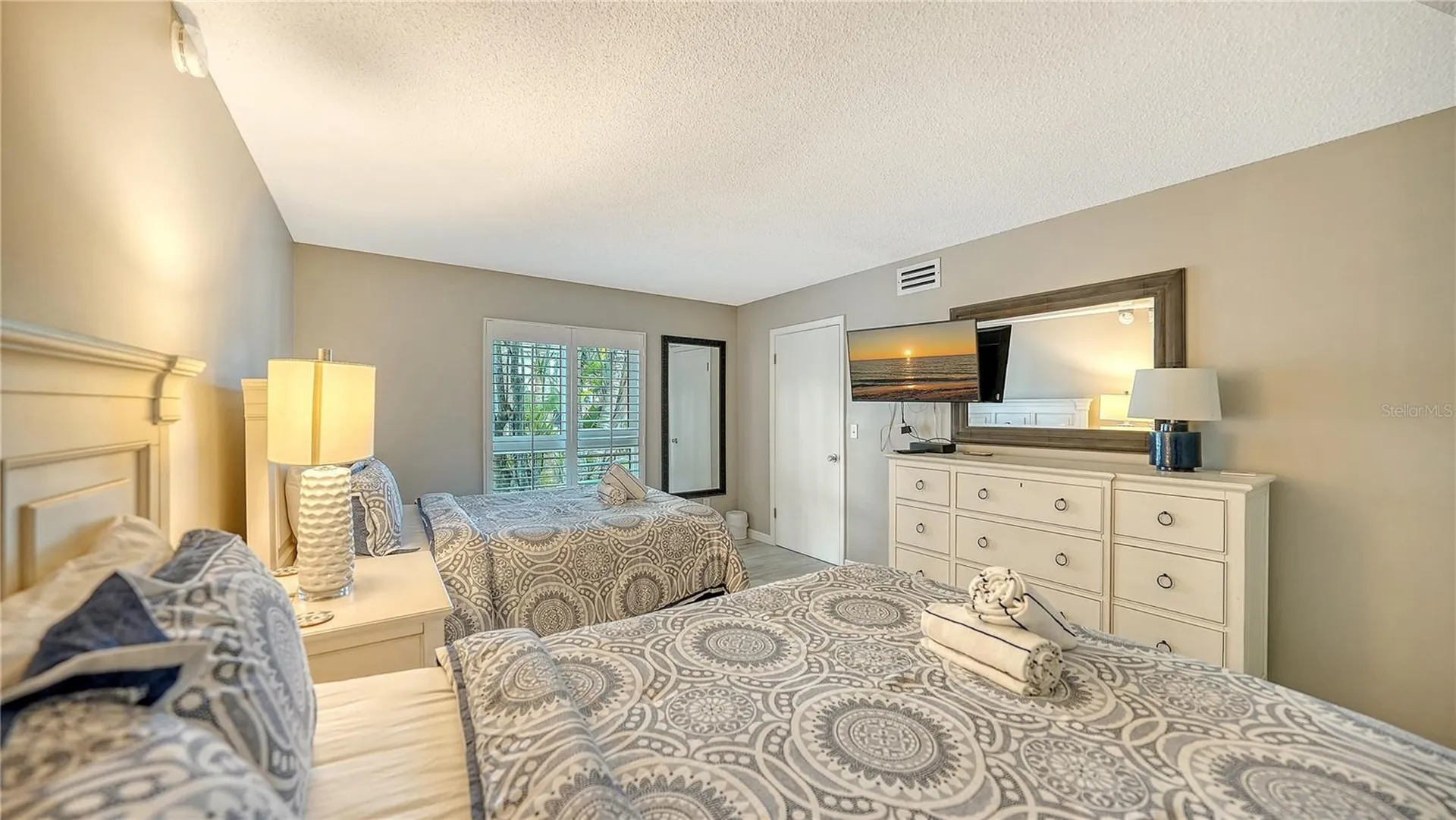 4235 Gulf Of Mexico Drive Longboat Key FL 34228