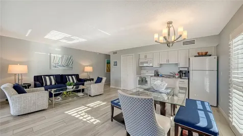 4235 Gulf Of Mexico Drive Longboat Key FL 34228