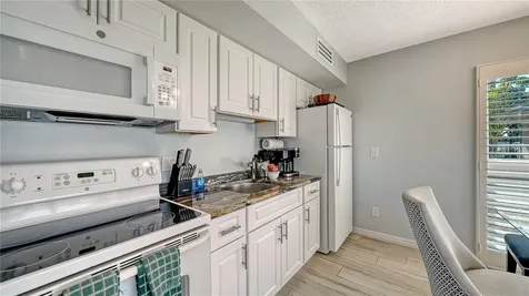 4235 Gulf Of Mexico Drive Longboat Key FL 34228