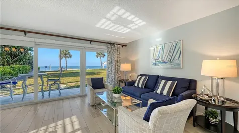 4235 Gulf Of Mexico Drive Longboat Key FL 34228