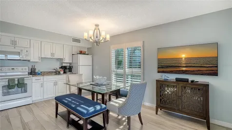 4235 Gulf Of Mexico Drive Longboat Key FL 34228