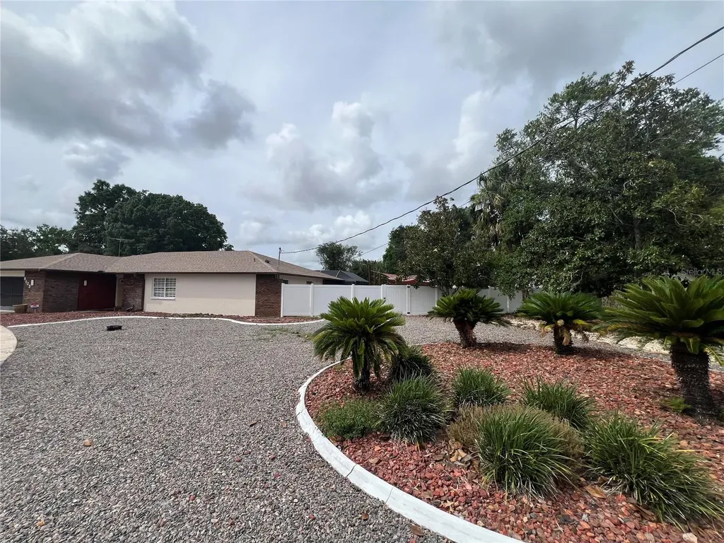 8123 River Country Drive Weeki Wachee FL 34607