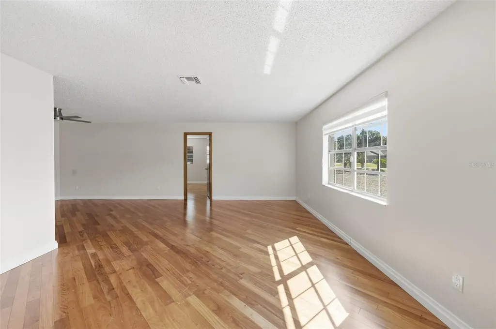 8123 River Country Drive Weeki Wachee FL 34607