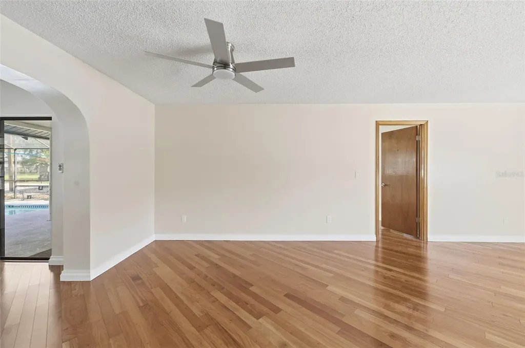 8123 River Country Drive Weeki Wachee FL 34607