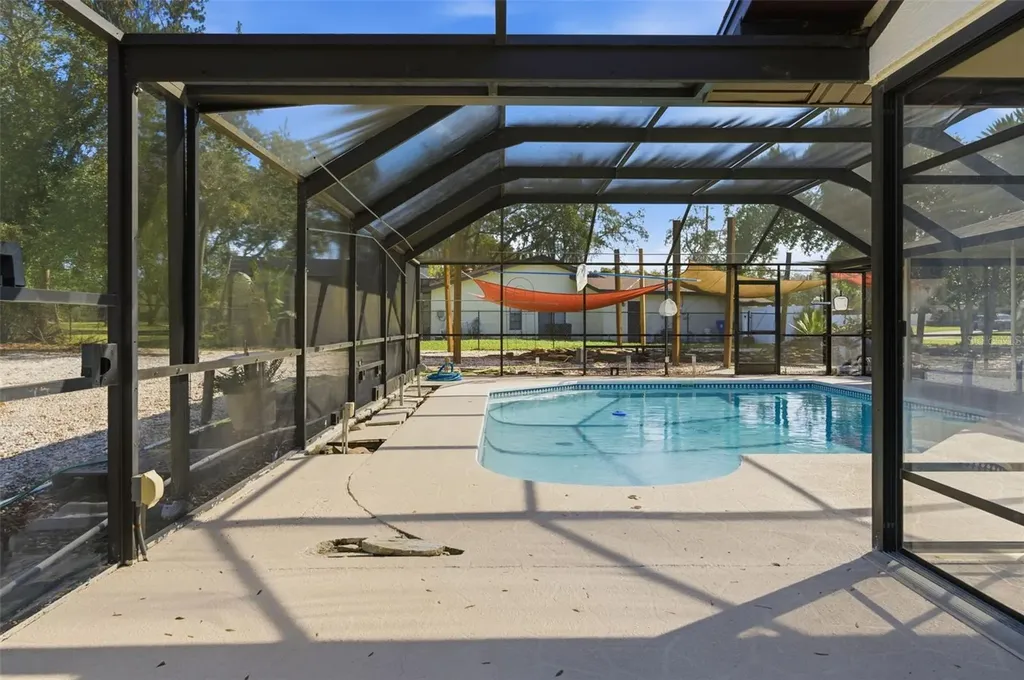8123 River Country Drive Weeki Wachee FL 34607