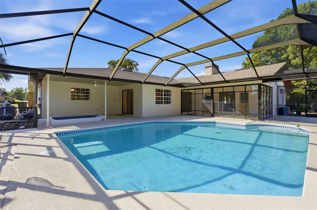 8123 River Country Drive Weeki Wachee FL 34607