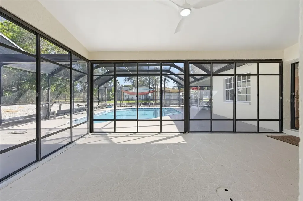 8123 River Country Drive Weeki Wachee FL 34607
