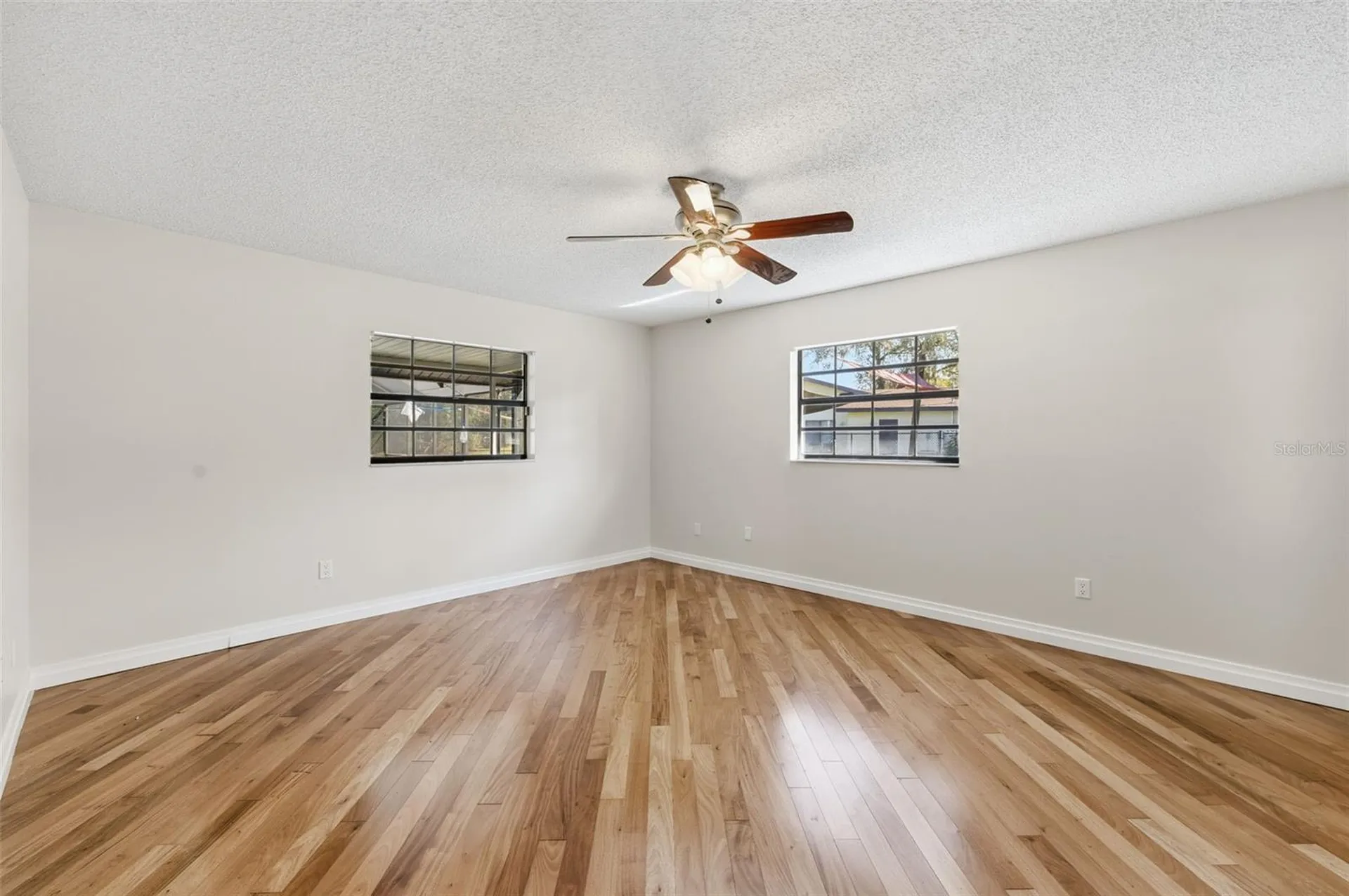 8123 River Country Drive Weeki Wachee FL 34607