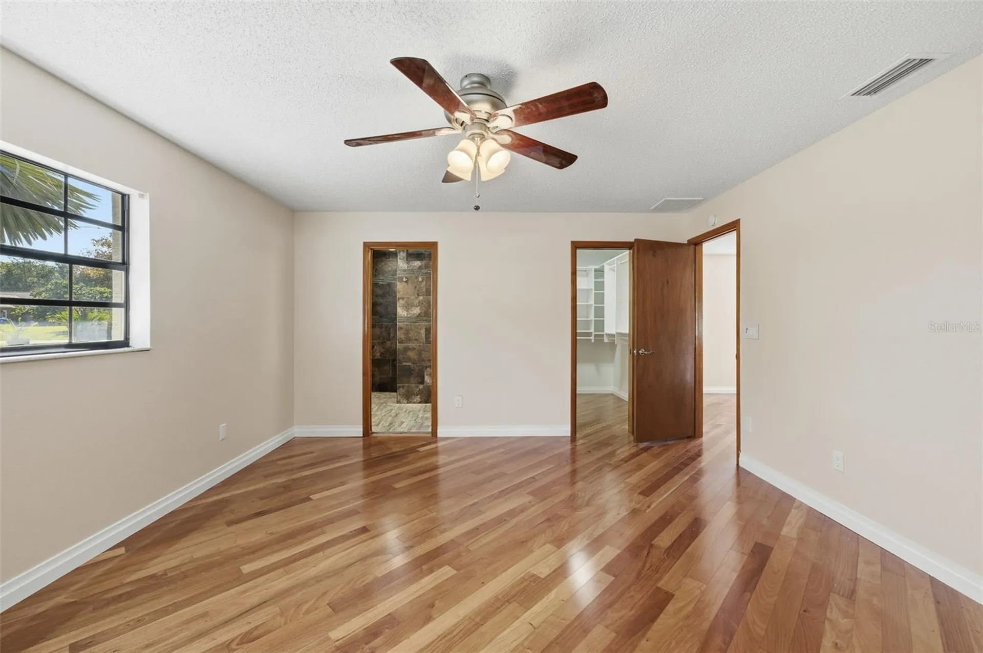 8123 River Country Drive Weeki Wachee FL 34607