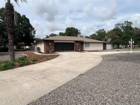 8123 River Country Drive Weeki Wachee FL 34607