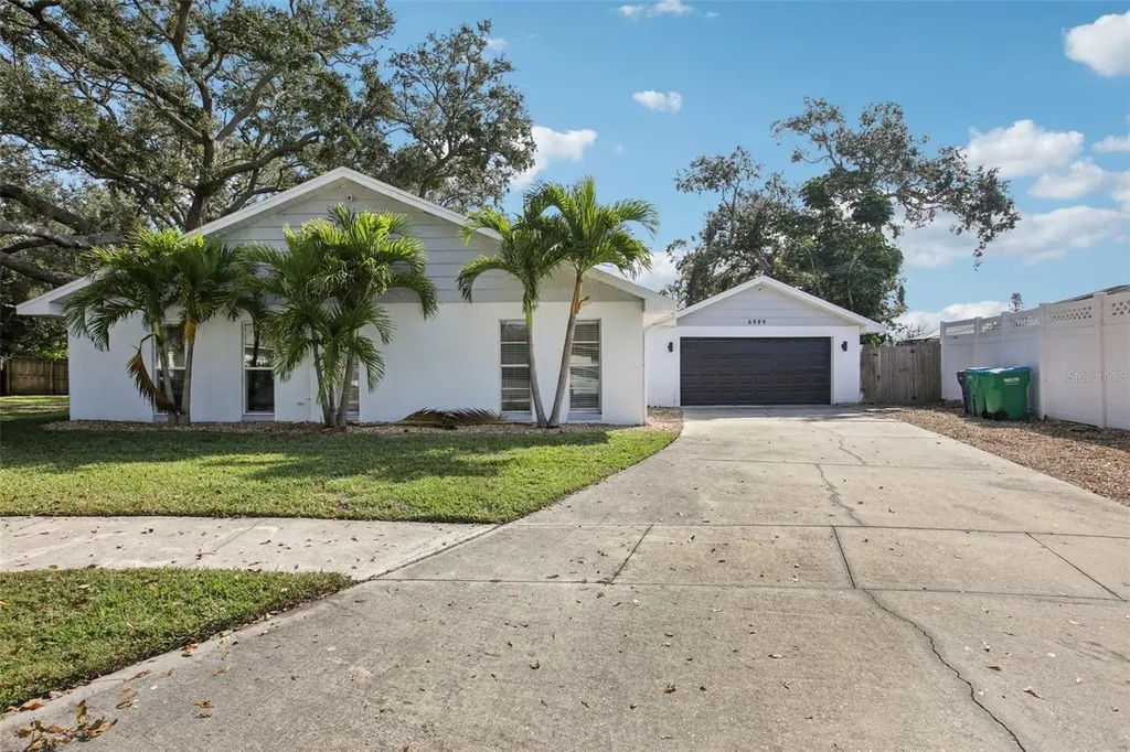 6989 122nd Way Seminole FL 33772