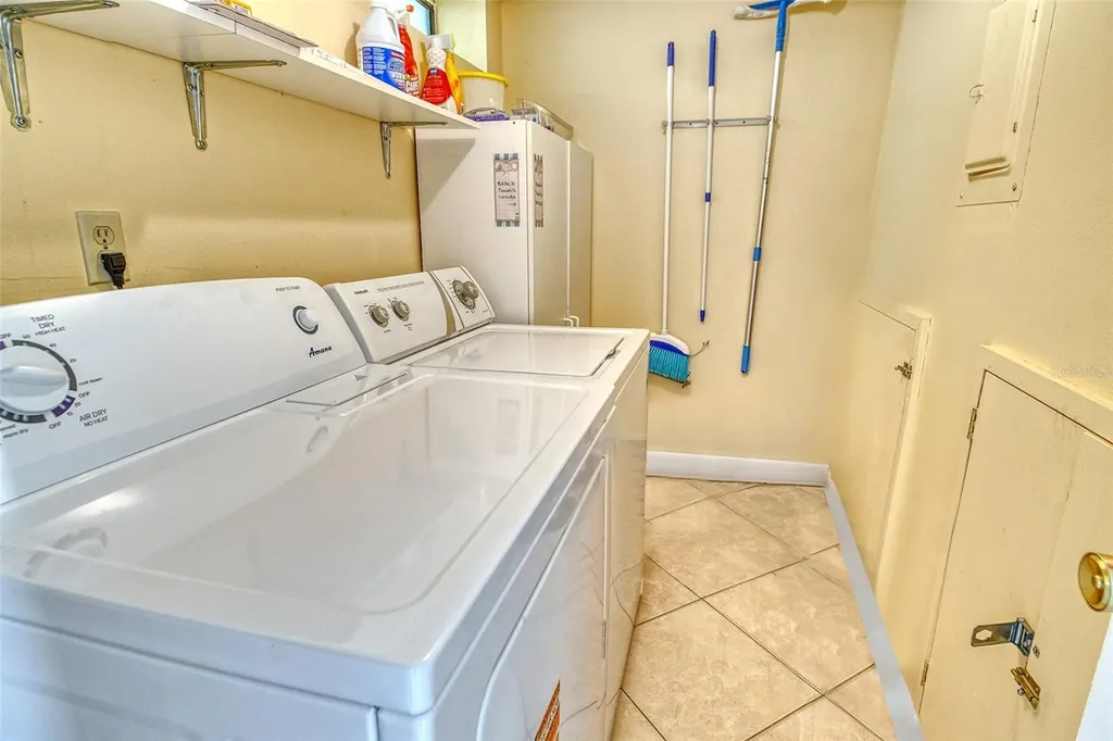 6157 Midnight Pass Road Sarasota FL 34242
