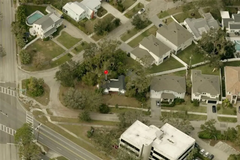 215 S Beverly Avenue Tampa FL 33609