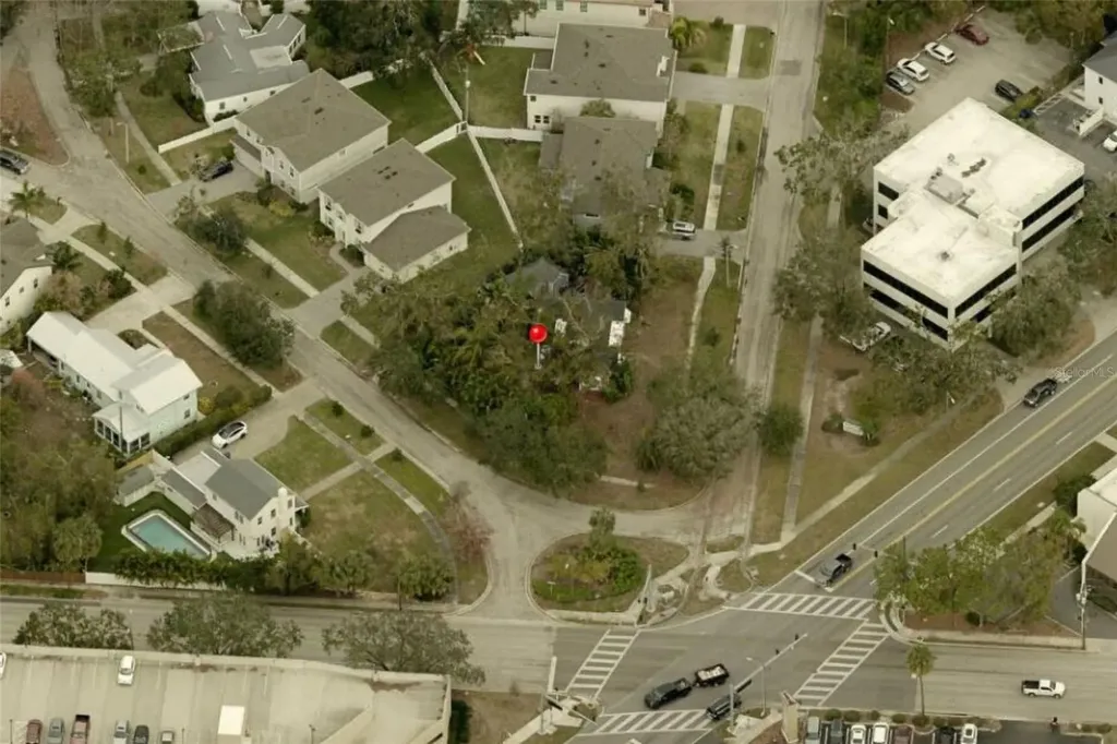 215 S Beverly Avenue Tampa FL 33609
