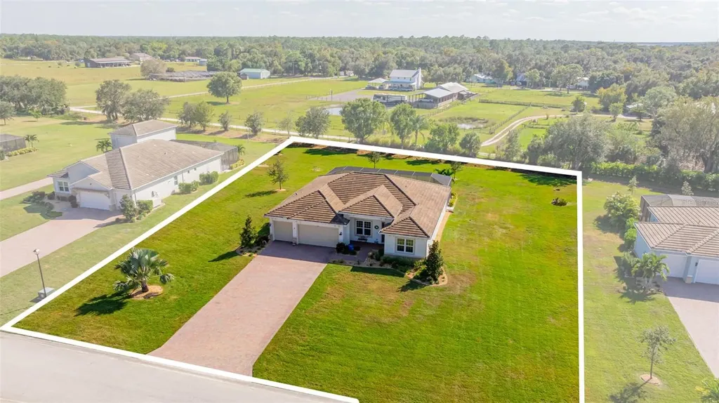 2140 Hickeys Creekside Drive Alva FL 33920