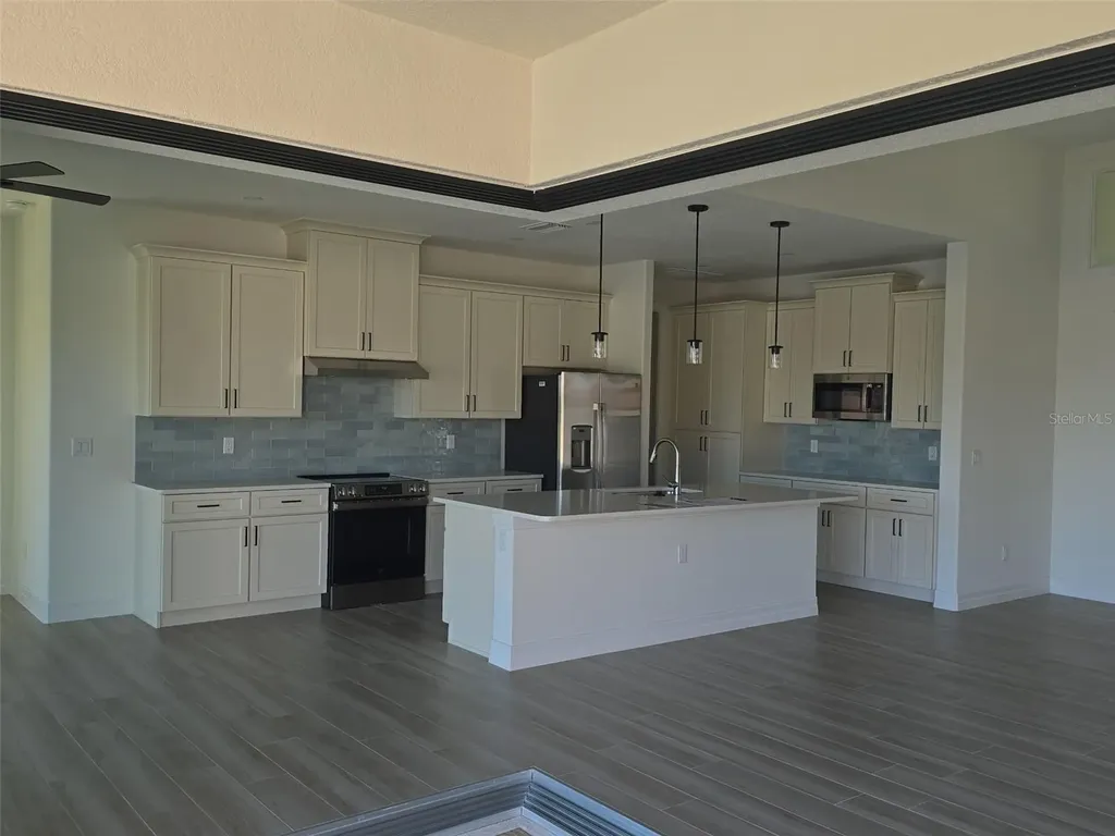 9364 Miami Port Charlotte FL 33981