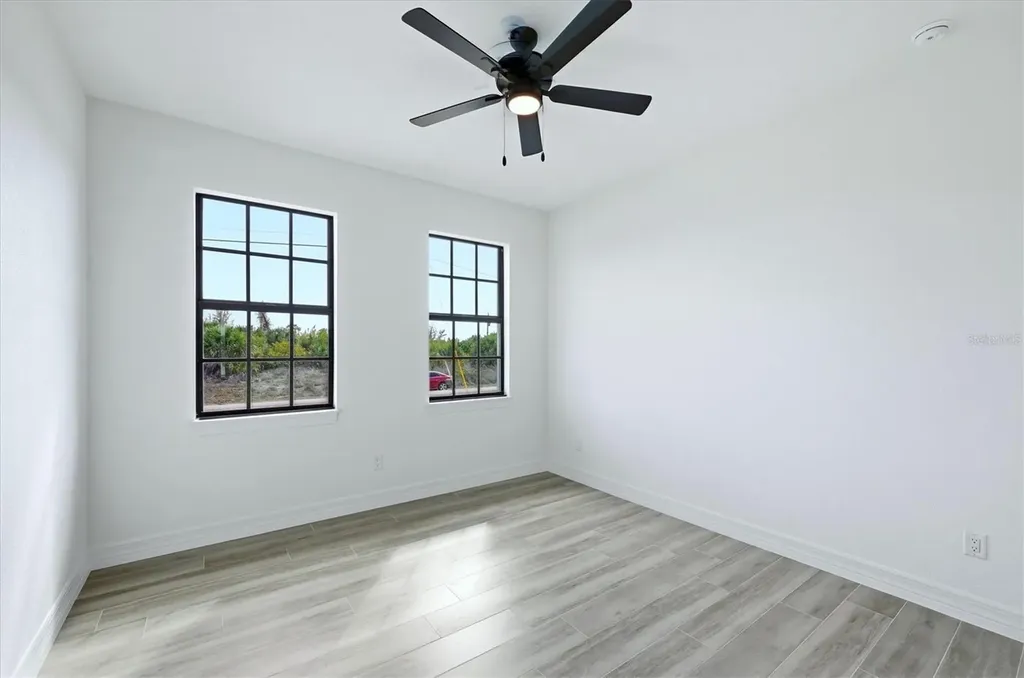 9364 Miami Port Charlotte FL 33981