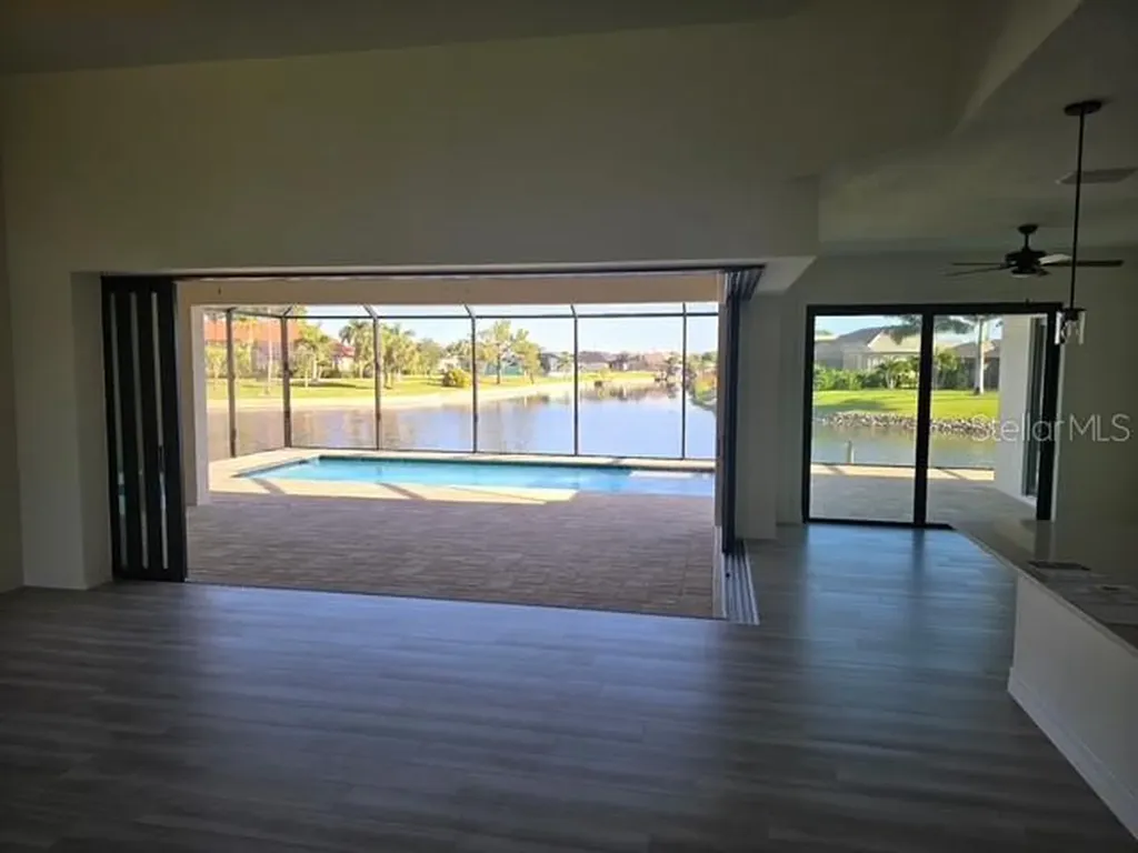 9364 Miami Port Charlotte FL 33981