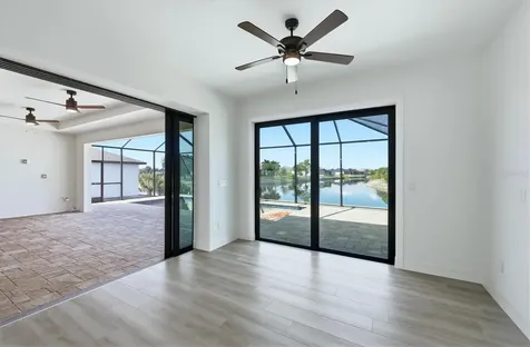 9364 Miami Port Charlotte FL 33981