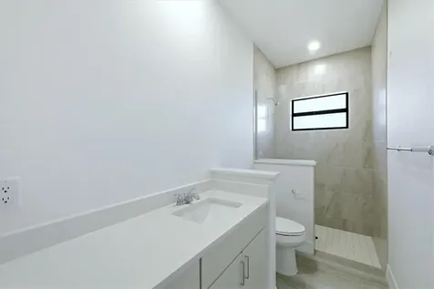 9364 Miami Port Charlotte FL 33981