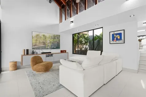 B-58 Urb La Colina Guaynabo PR 00969