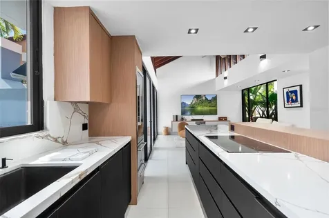 B-58 Urb La Colina Guaynabo PR 00969