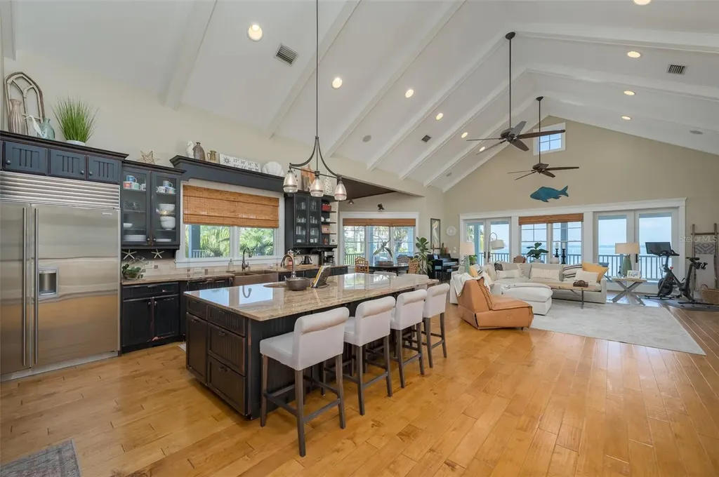 526 56th Street Holmes Beach FL 34217