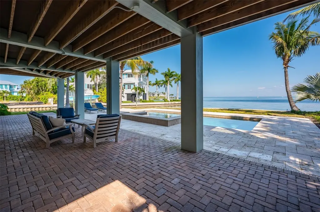 526 56th Street Holmes Beach FL 34217