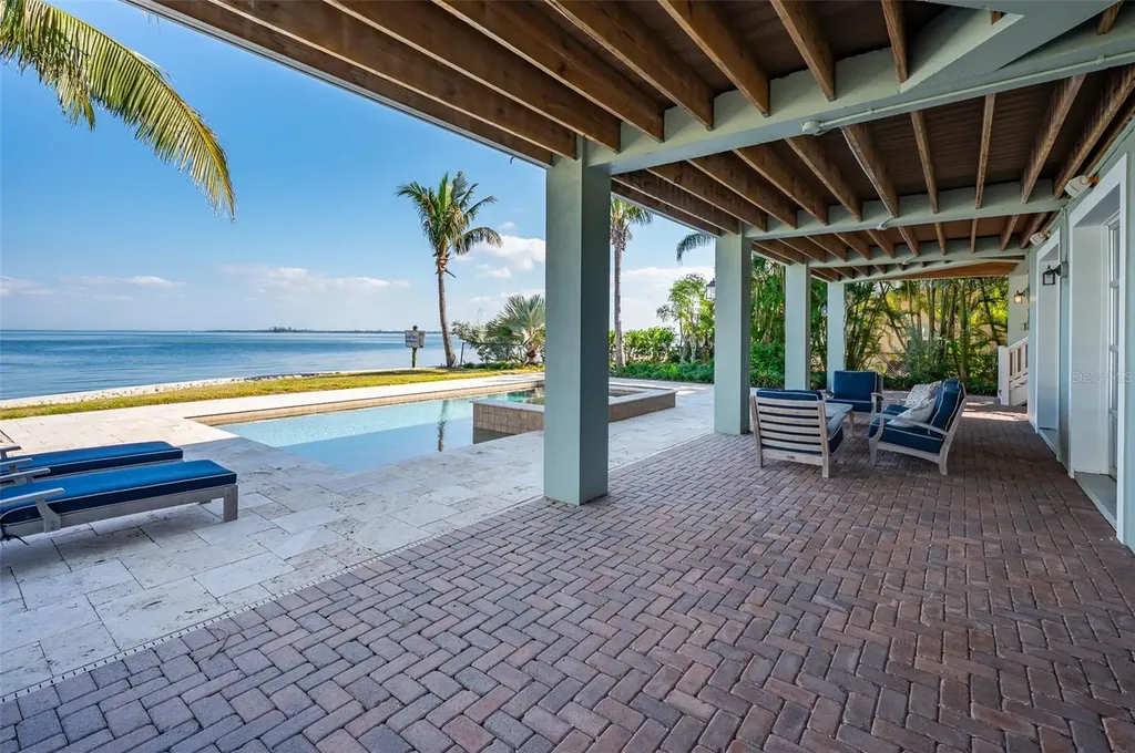 526 56th Street Holmes Beach FL 34217