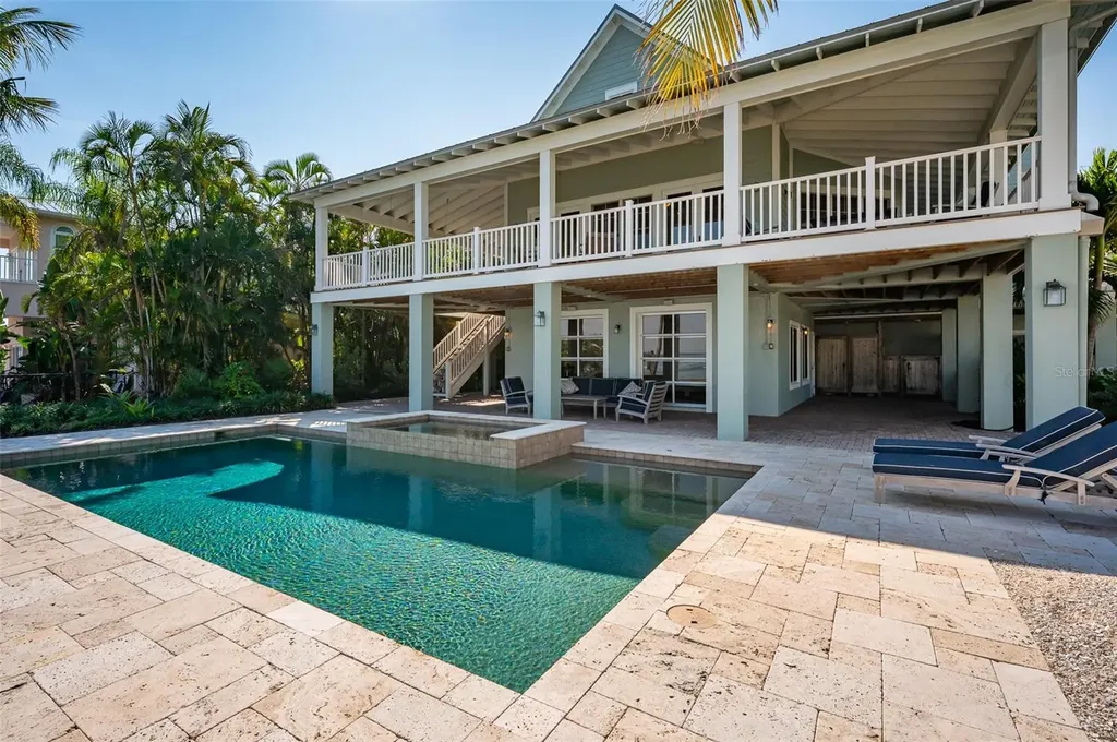526 56th Street Holmes Beach FL 34217