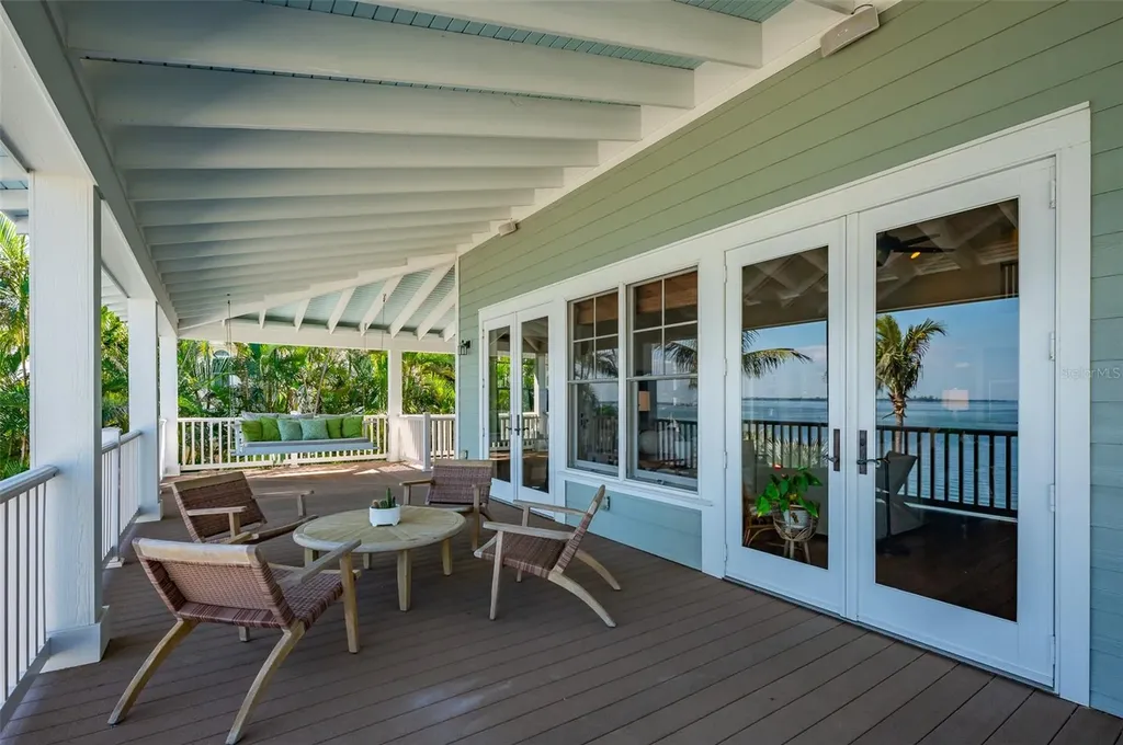 526 56th Street Holmes Beach FL 34217