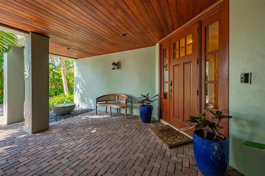 526 56th Street Holmes Beach FL 34217