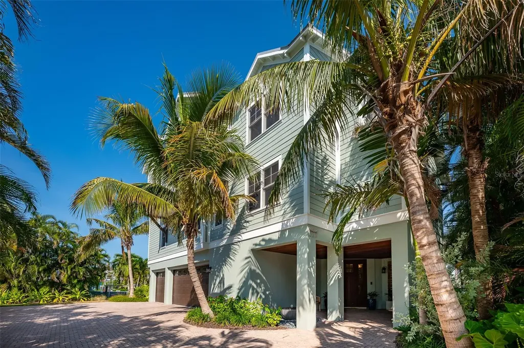526 56th Street Holmes Beach FL 34217