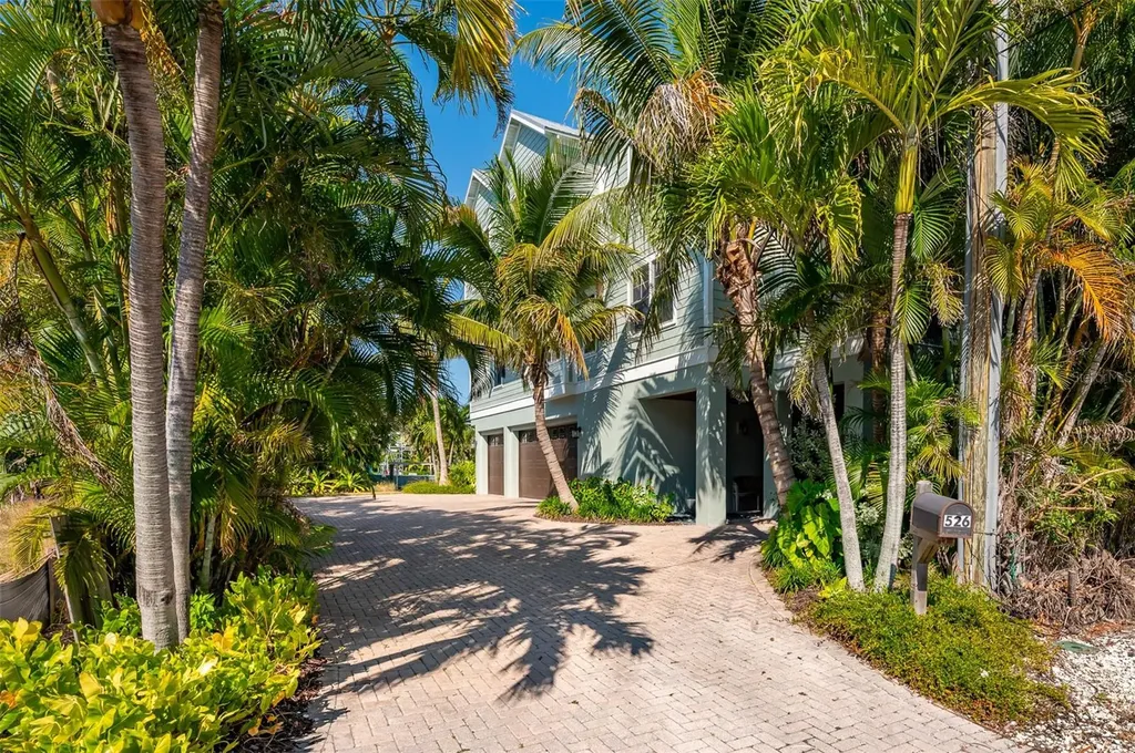526 56th Street Holmes Beach FL 34217