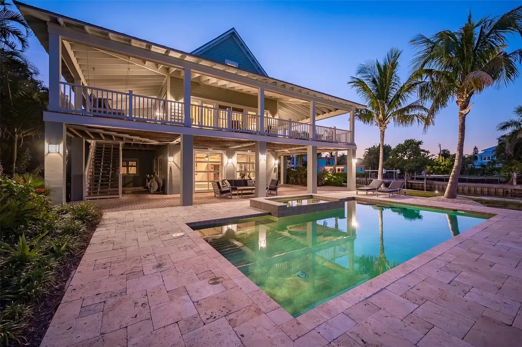 526 56th Street Holmes Beach FL 34217