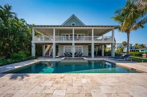 526 56th Street Holmes Beach FL 34217