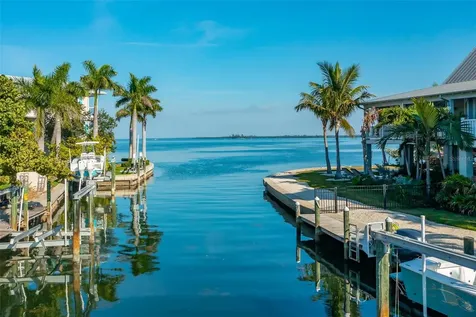526 56th Street Holmes Beach FL 34217