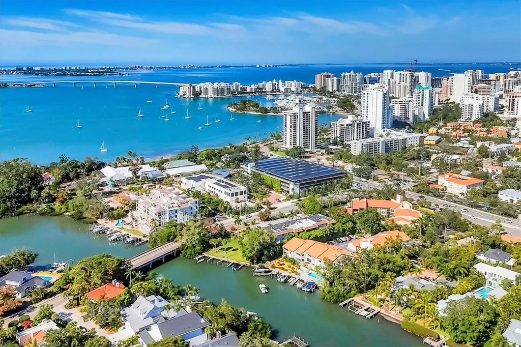 862 Hudson Avenue Sarasota FL 34236