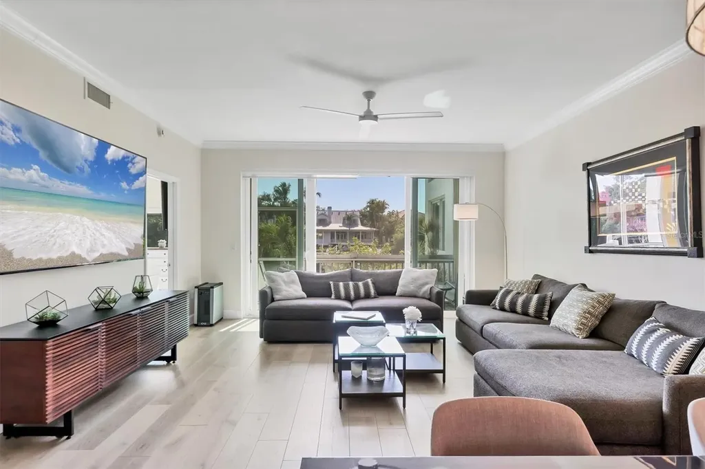 862 Hudson Avenue Sarasota FL 34236