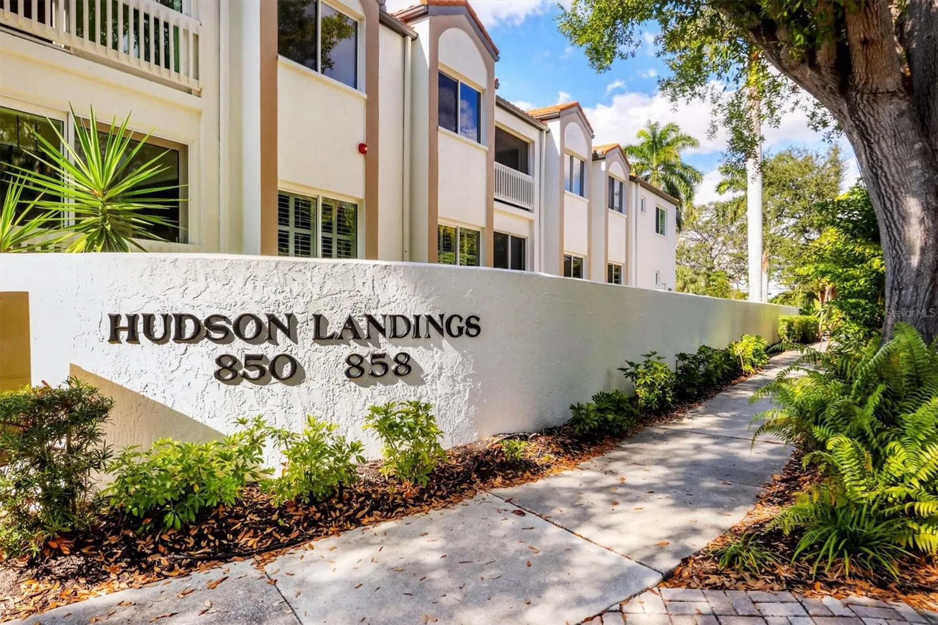 862 Hudson Avenue Sarasota FL 34236