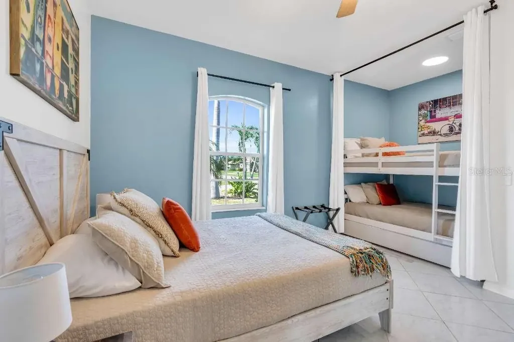 1720 SW 49th Lane Cape Coral FL 33914
