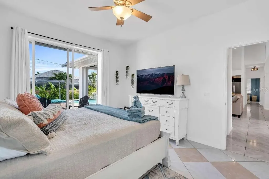 1720 SW 49th Lane Cape Coral FL 33914