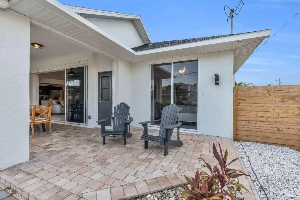 1720 SW 49th Lane Cape Coral FL 33914