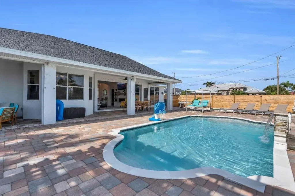 1720 SW 49th Lane Cape Coral FL 33914