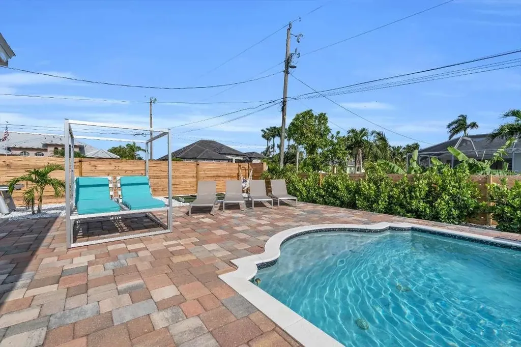 1720 SW 49th Lane Cape Coral FL 33914